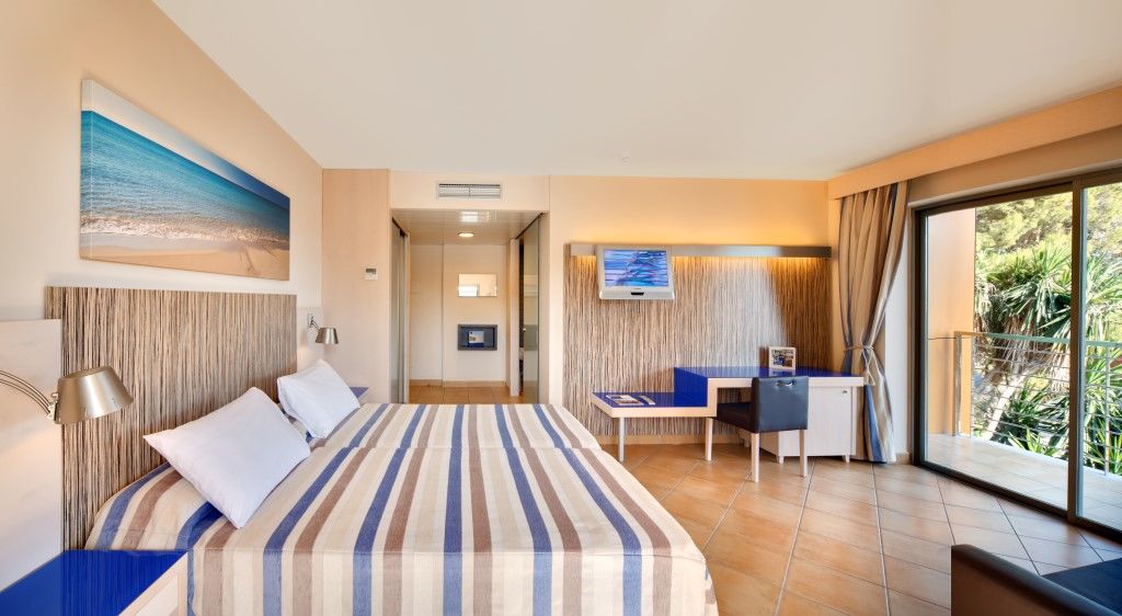 Occidental Menorca (Adults Only) Hotel Пунта Прима Екстериор снимка